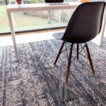 Louis De Poortere tapete LX 9113 Antiquarian Kilim Black Rabat interior 1
