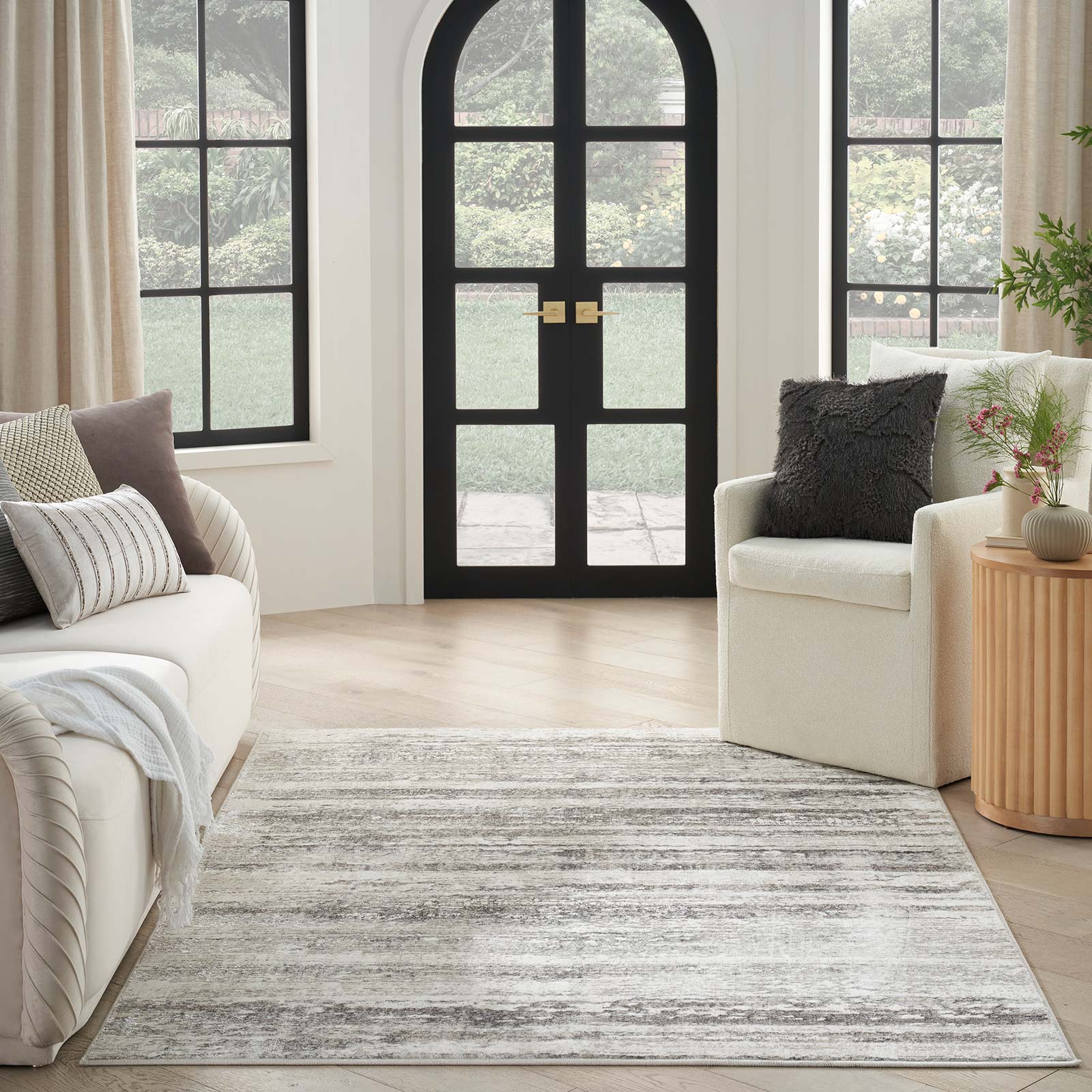 Nourison tapete Glitz GLZ10 CRMGY CREAM GREY 5x7 099446904058 interior 3