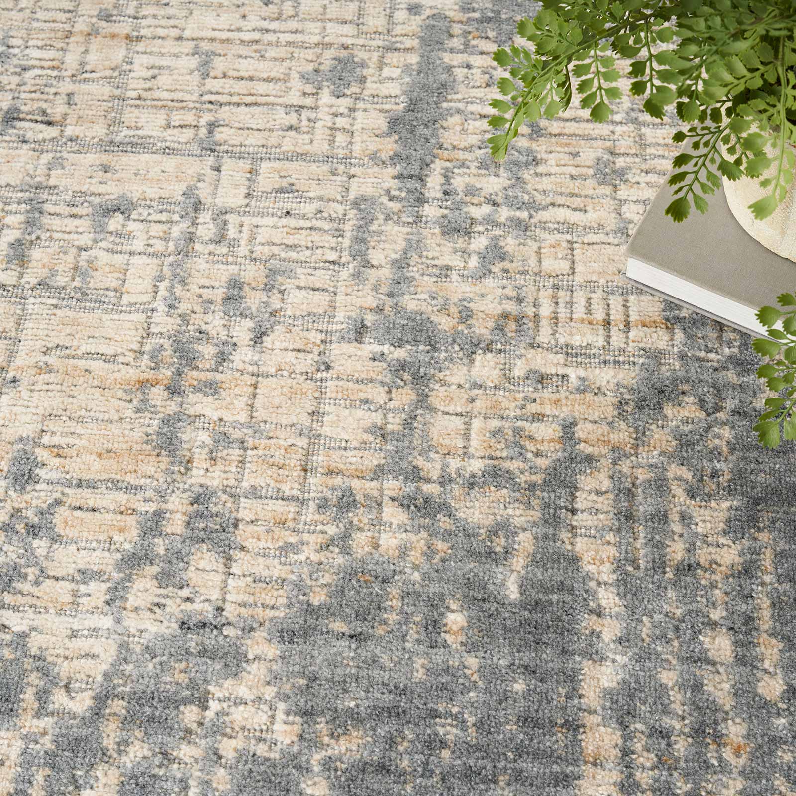 Nourison tapete Harmony HAY03 SLTBG SLATE BEIGE 8x10 099446936257 interior 2