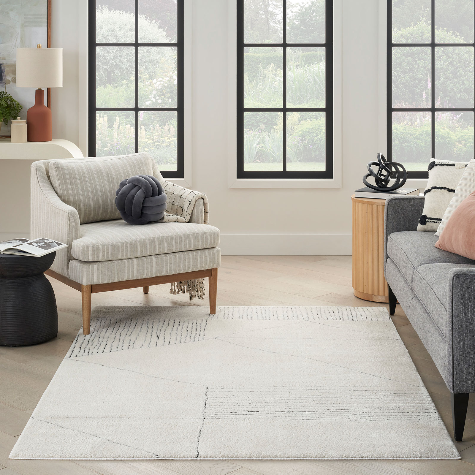 Nourison tapete Modern Comfort MNC02 IVBLK IVORY BLACK 5x7 099446902146 interior 3