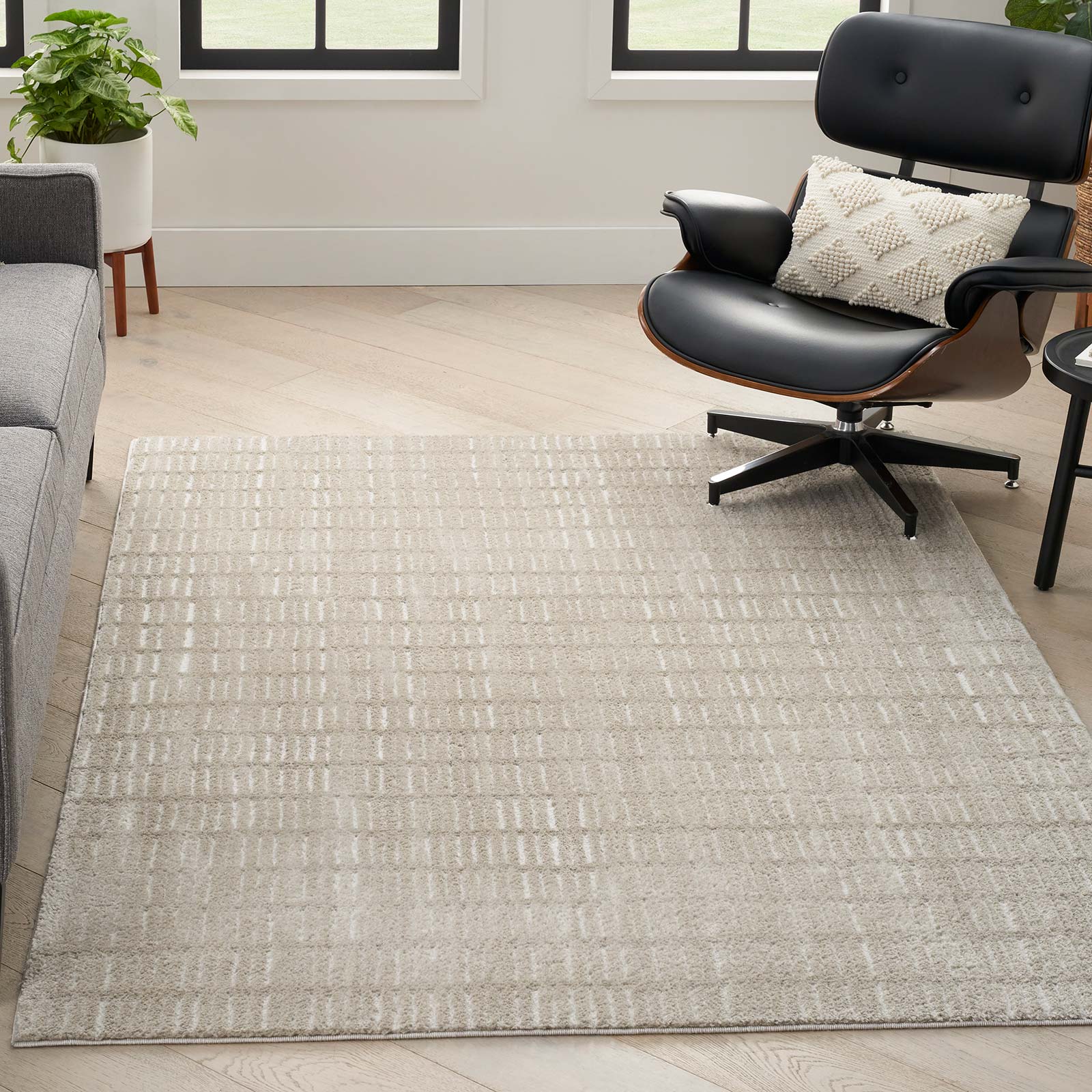 Nourison tapete Modern Comfort MNC03 GRYIV GREY IVORY 5x7 099446902177 interior 1