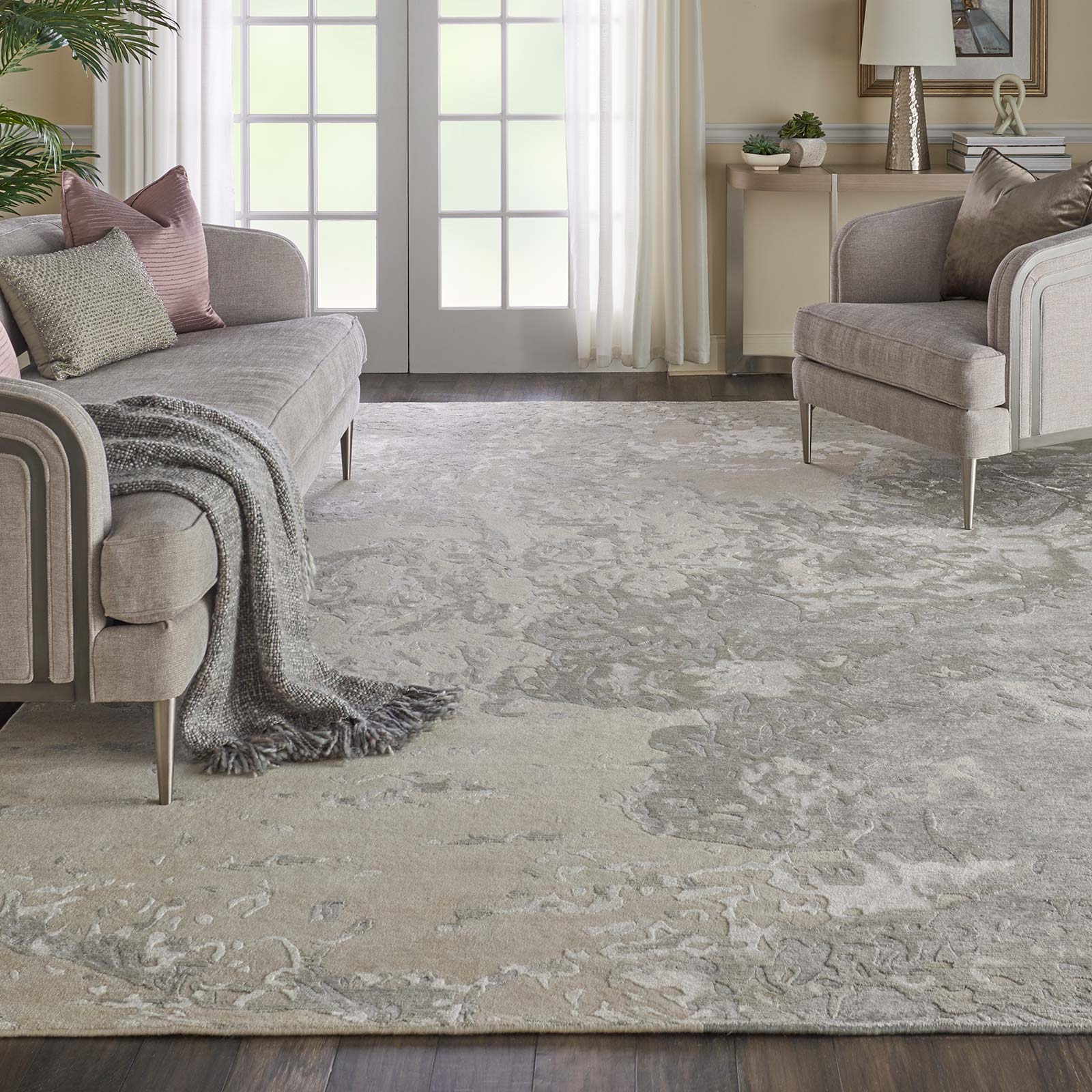 Nourison tapete Silk Shadows SHA17 SAND 10x14 099446451064 interior 1
