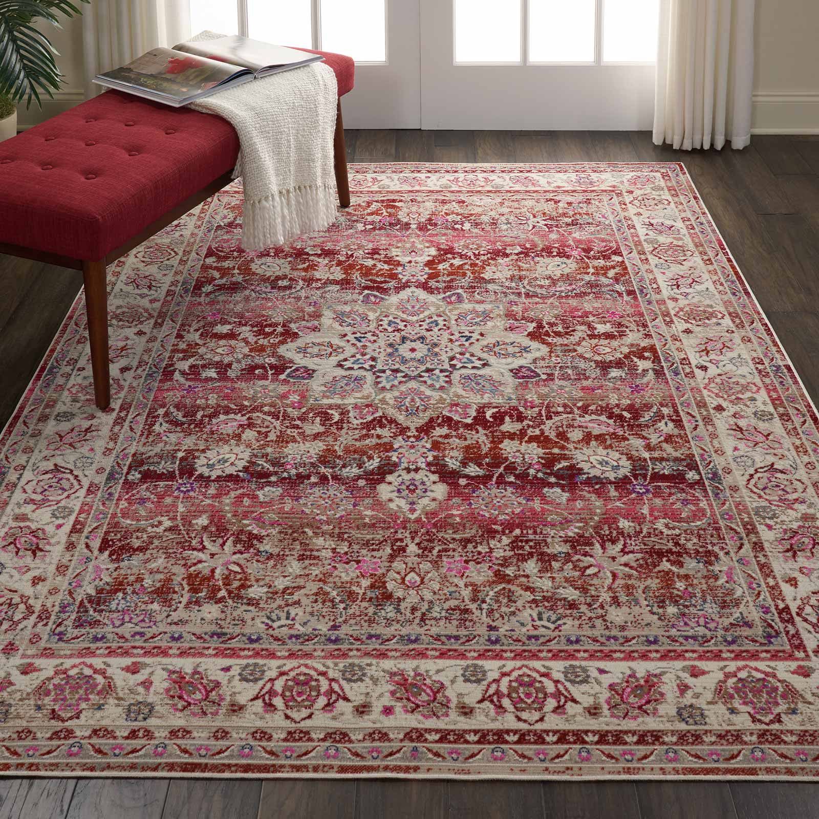 Nourison tapete Vintage Kashan VKA01 RED 5x8 099446456229 interior 1 C
