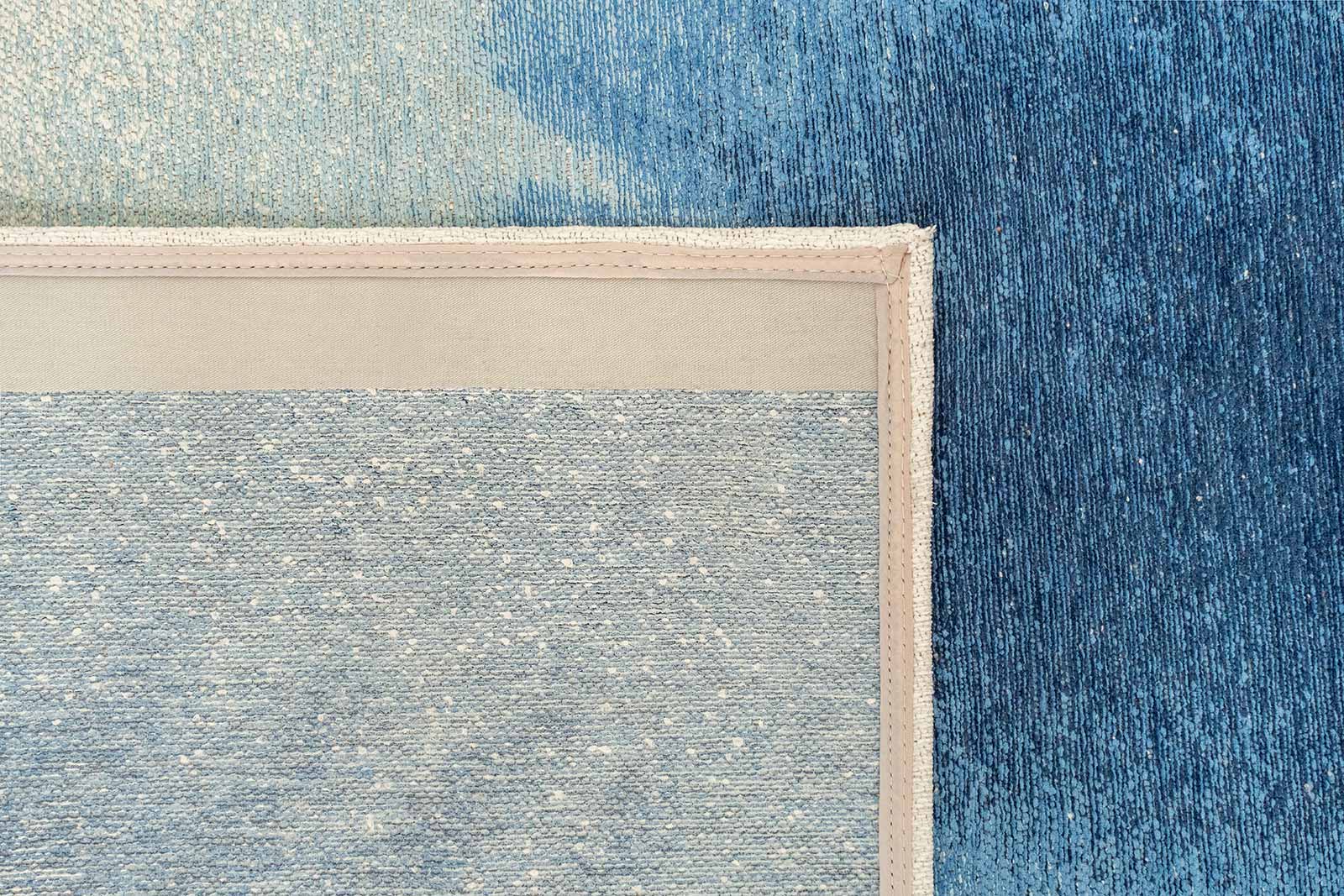 Louis De Poortere tapete Meditation 2102 Drop Dream In Blue back