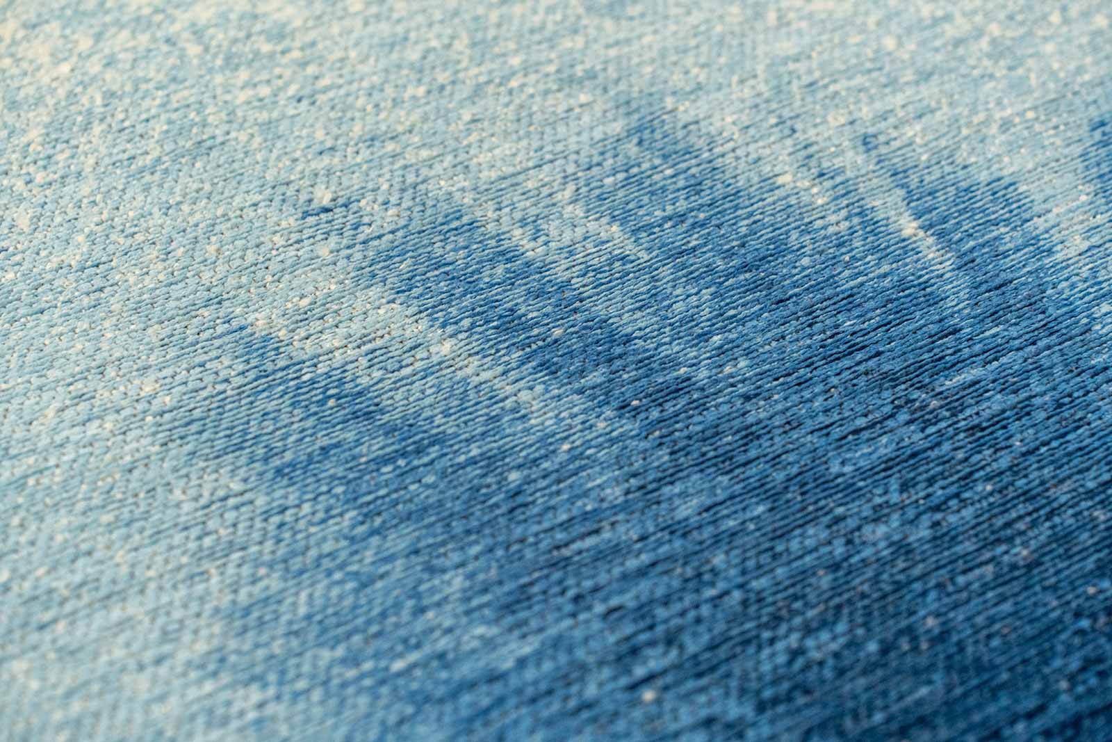 Louis De Poortere tapete Meditation 2102 Drop Dream In Blue zoom 1